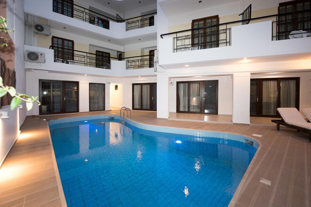 Artemis Hotel Apartments Hersonissos  Bagian luar foto