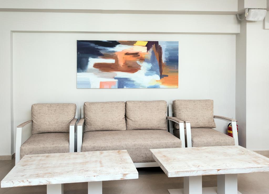 Artemis Hotel Apartments Hersonissos  Bagian luar foto